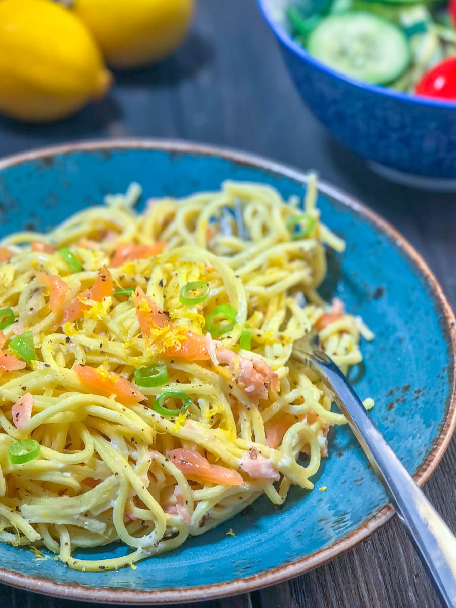 Creamy Smoked Salmon Spaghetti - Pinch Of Nom Slimming Recipes