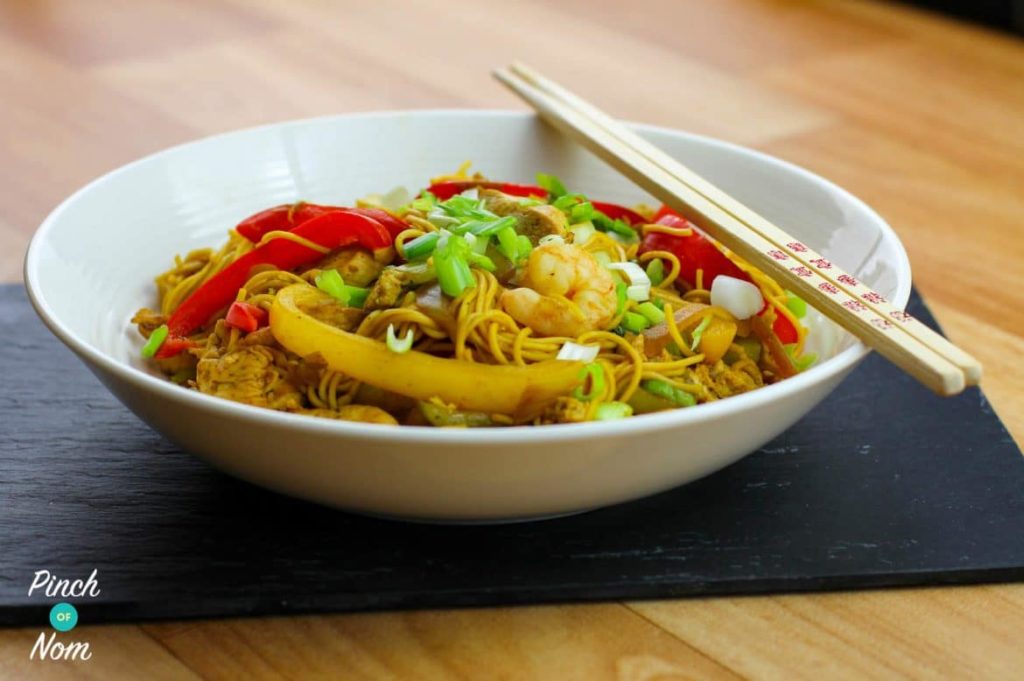 Speedy Singapore Noodles - Pinch Of Nom Slimming Recipes