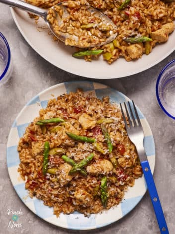 Spicy Tomato Chicken and Asparagus Risotto pinchofnom.com