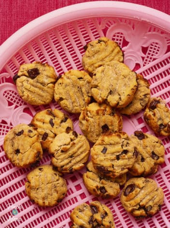 Coconut and Banana Chocolate Chip Cookies pinchofnom.com