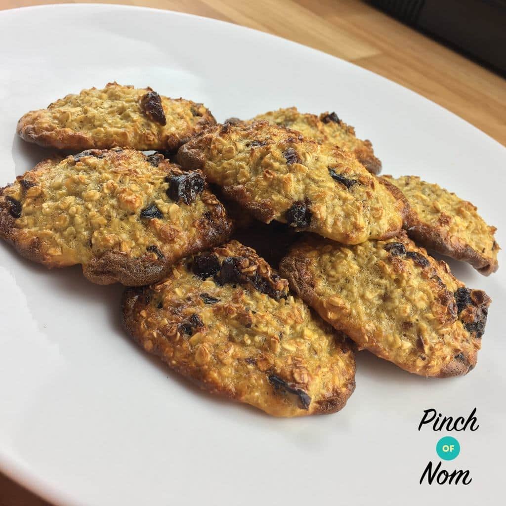 Cranberry and Almond Oat Cookies - Pinch of Nom Slimming Recipes