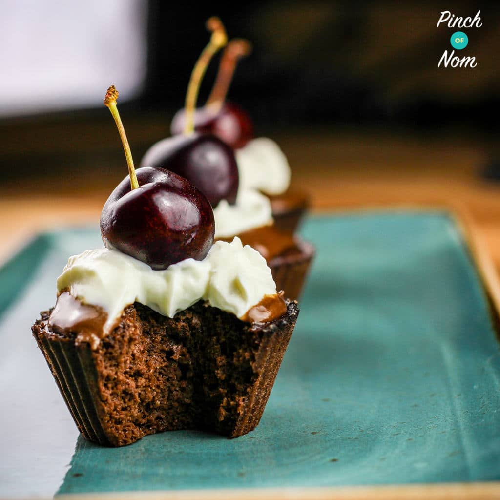 Black Forest Scan Bran Cupcakes - Pinch of Nom Slimming Recipes
