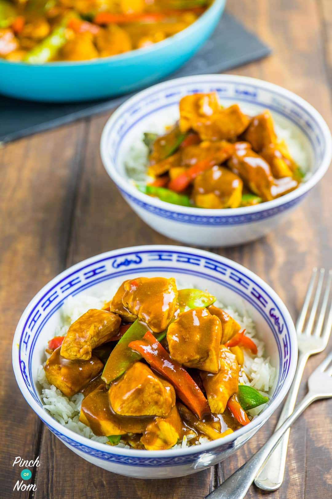 Chicken Satay Curry | Slimming World & Weight Watchers Friendly - Pinch ...