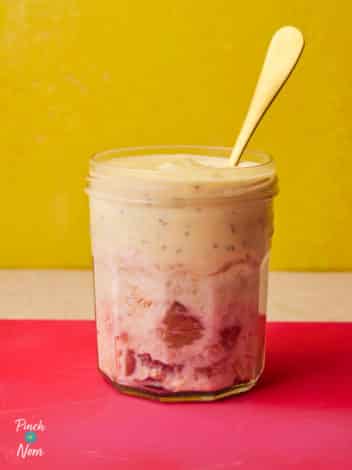 Rhubarb and Custard Overnight Oats pinchofnom.com