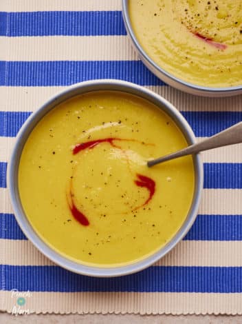 Curried Parsnip and Apple Soup pinchofnom.com