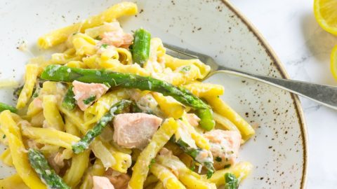 Creamy Salmon and Asparagus Pasta - Pinch Of Nom
