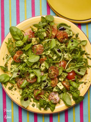 Tomato, Basil and Mozzarella Salad pinchofnom.com