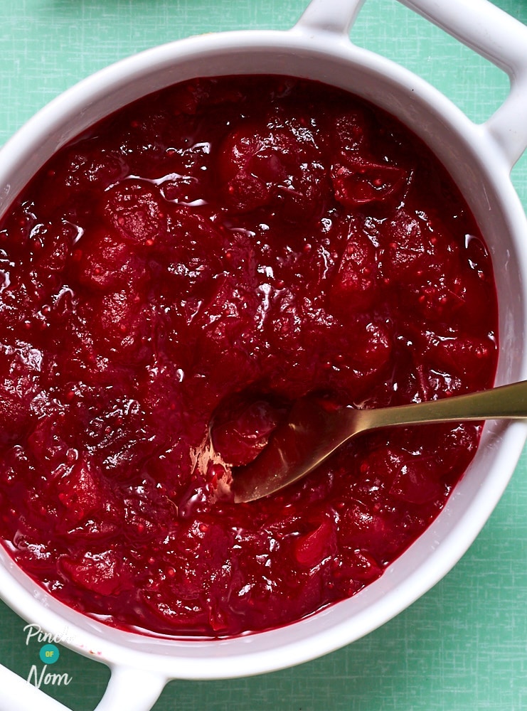 Cranberry and Pomegranate Sauce - Pinch of Nom Slimming Recipes