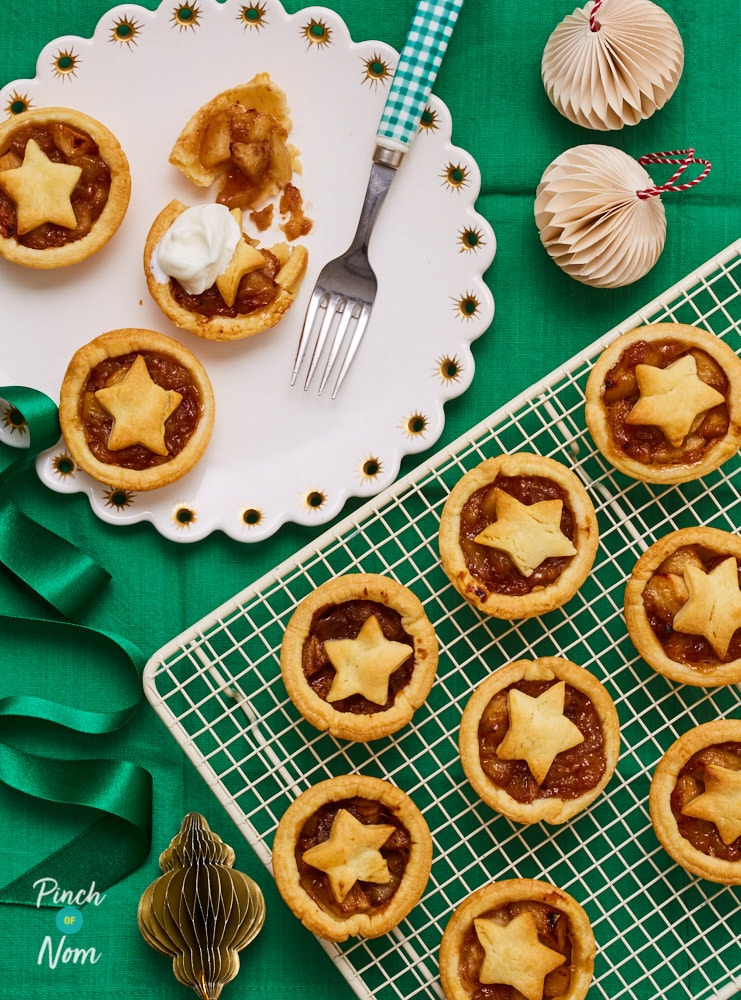 Mini Spiced Christmas Apple Pies - Pinch of Nom Slimming Recipes