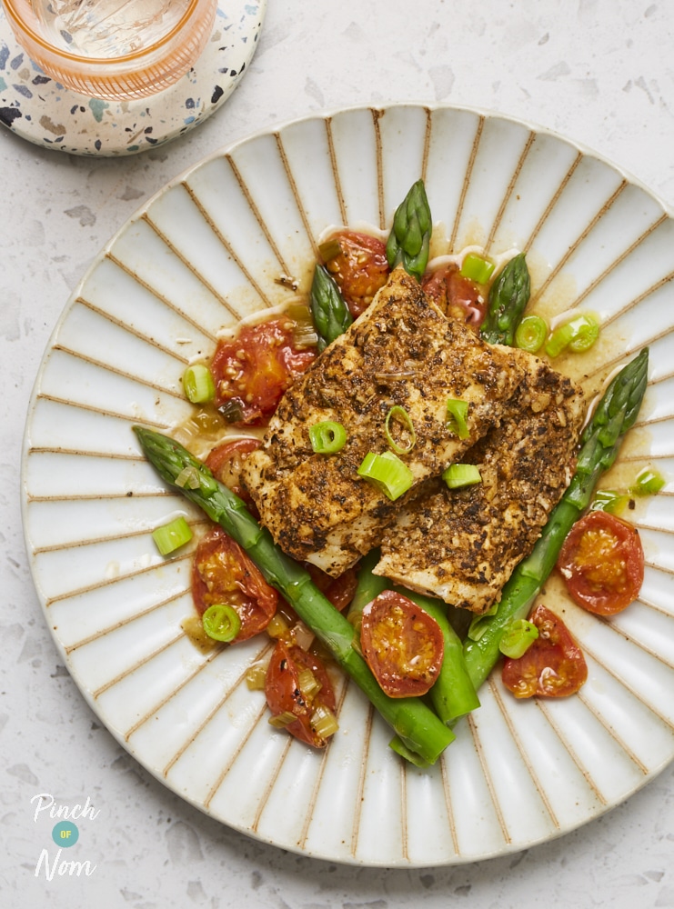 Cajun Baked Cod with Asparagus and Cherry Tomatoes - Pinch of Nom Slimming Recipes