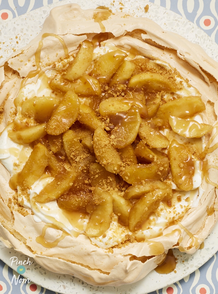 Apple Pie Pavlova - Pinch of Nom Slimming Recipes