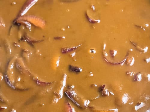 https://pinchofnom.com/wp-content/uploads/2021/11/Balsamic-and-Red-Onion-Gravy-01-500x375.jpg