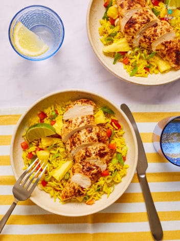 Caribbean-style Chicken and Rice Salad pinchofnom.com