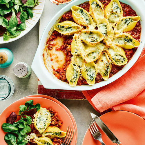 Stuffed Pasta Shells Bolognese - DIVERSE DINNERS