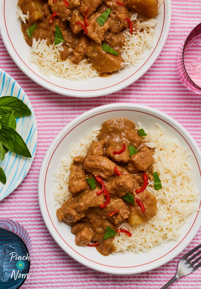 Thai-Style Pork Curry - Pinch of Nom Slimming Recipes