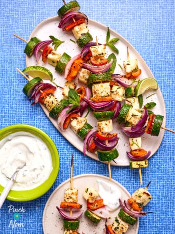 Minty Halloumi and Vegetable Kebabs pinchofnom.com
