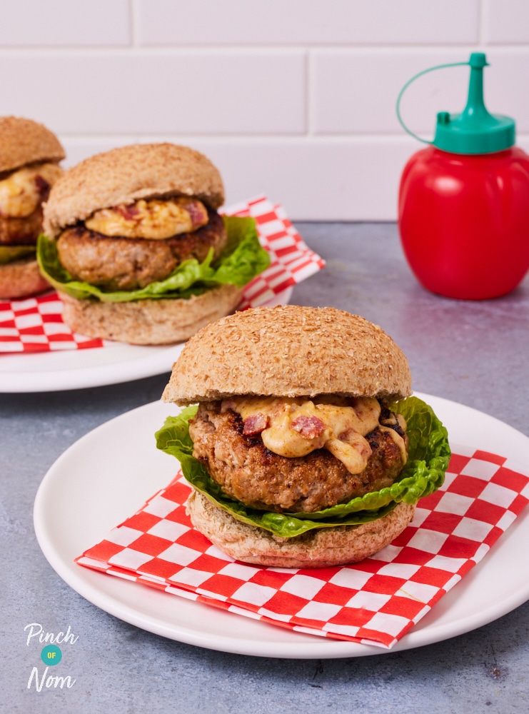 Melty Bacon and Cheese Pork Burgers - Pinch of Nom Slimming Recipes