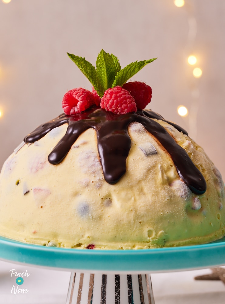 Frozen Christmas Pudding - Pinch of Nom Slimming Recipes