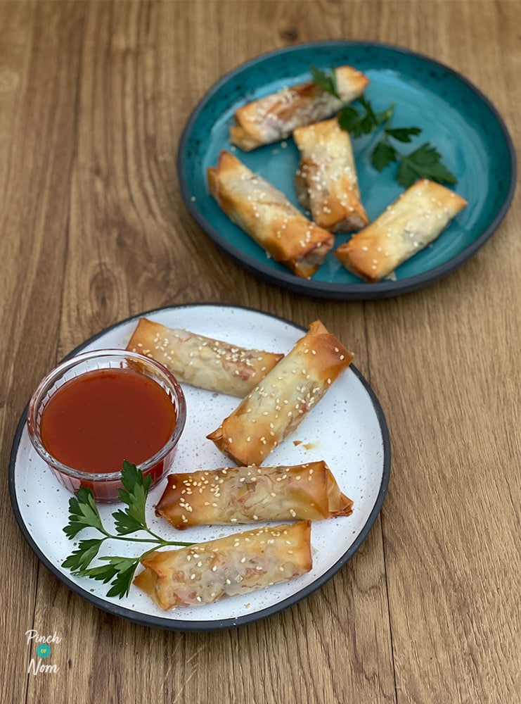Vegetable Spring Rolls with Sweet Chilli Dipping Sauce - Pinch of Nom Slimming Recipes