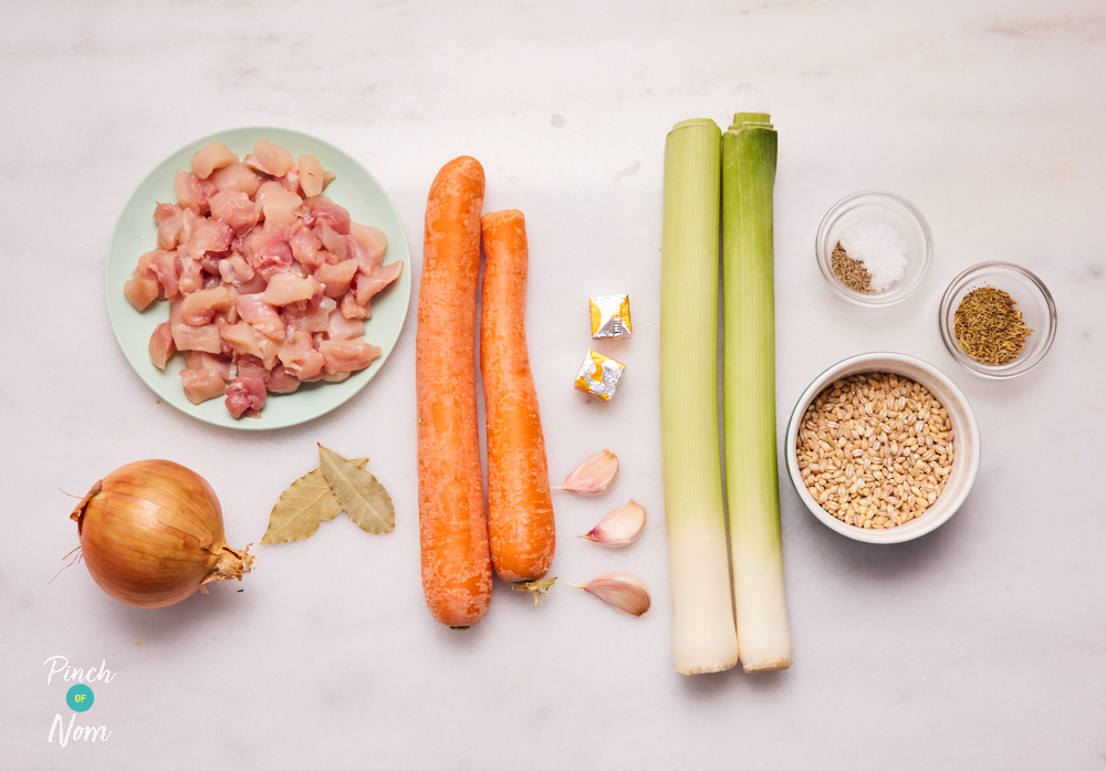 Chicken, Leek and Barley Soup - Pinch of Nom Slimming Recipes