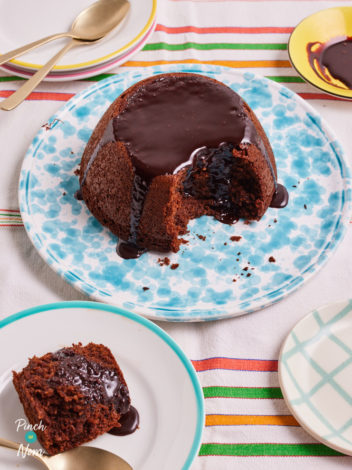 Chocolate Sponge Pudding pinchofnom.com