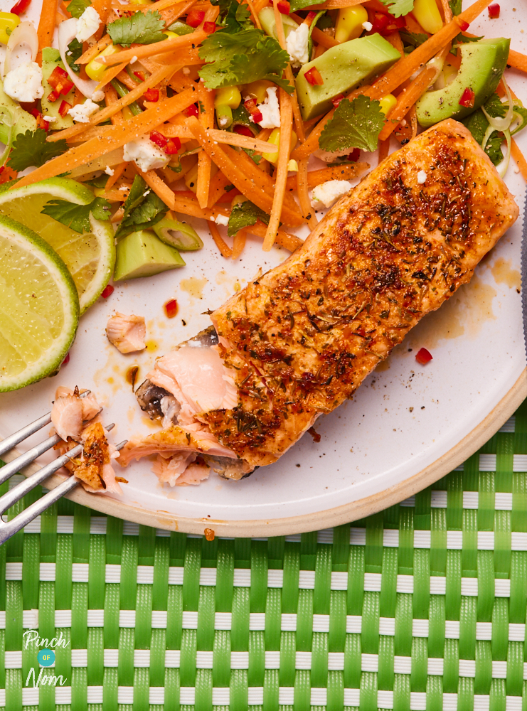 Blackened Salmon and Zingy Salad - Pinch of Nom Slimming Recipes