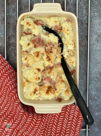 Cauliflower Cheese with Bacon pinchofnom.com