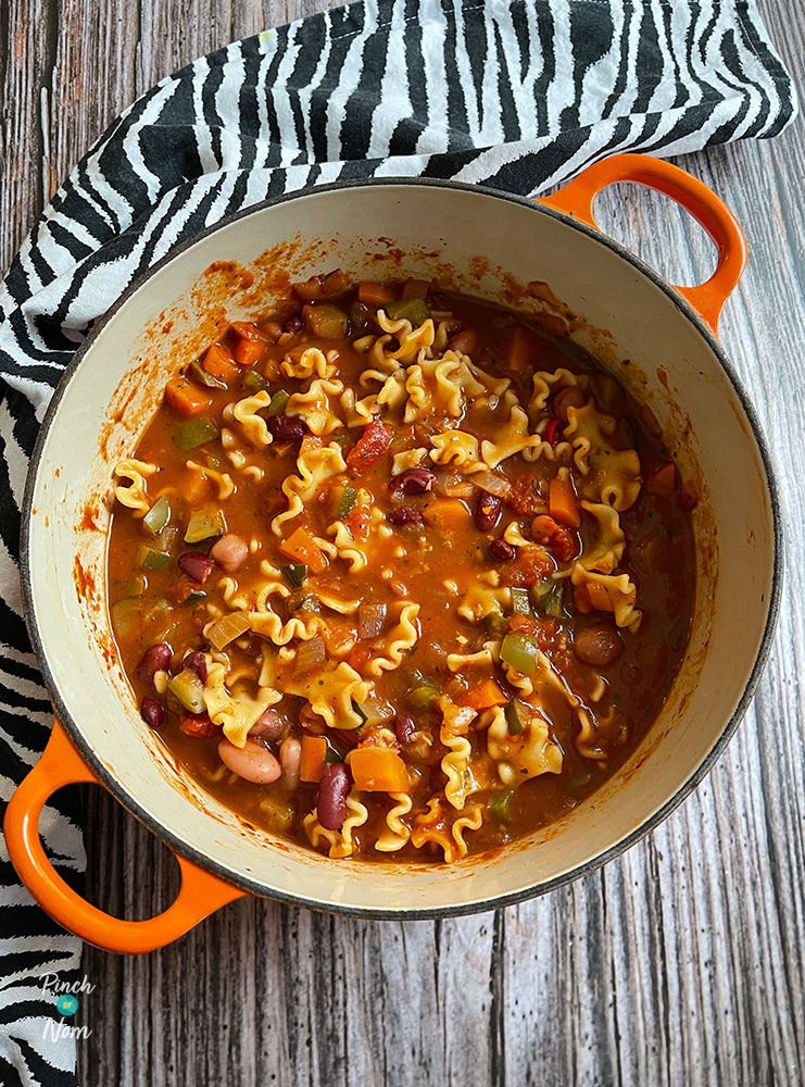 Spicy Pasta Soup - Pinch of Nom Slimming Recipes