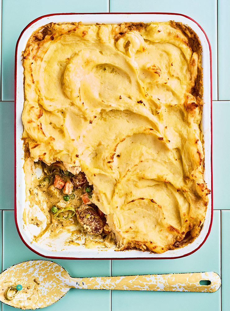 Creamy Sausage And Mash Pie Pinch Of Nom 