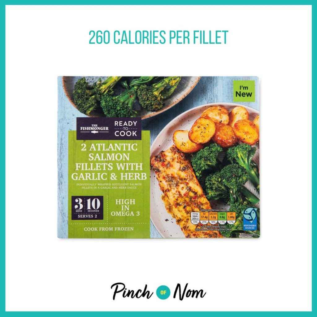 Aldi's Fishmonger Ready To Cook Atlantic Salmon Fillets With Garlic & Herb Marinade, featured in Pinch of Nom's Weekly Pinch of Shopping with the calorie count printed above (260 calories per fillet).