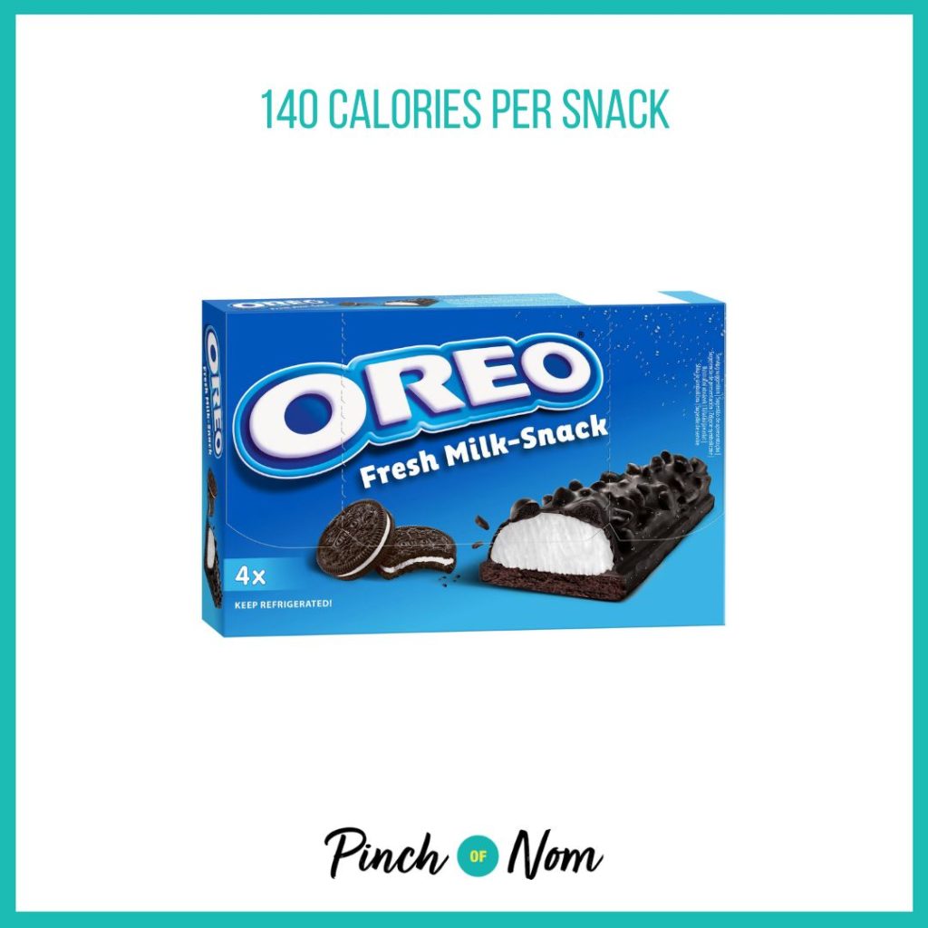 Oreo Fresh Milk Snack, featured in Pinch of Nom's Weekly Pinch of Shopping with the calorie count printed above (140 calories per snack).