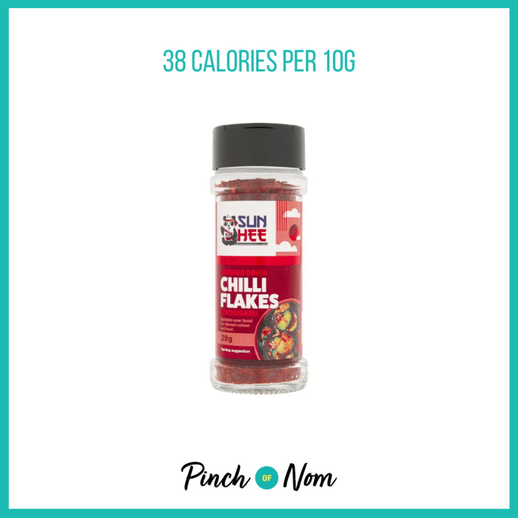 Sun Hee Dried Chilli Flakes, featured in Pinch of Nom's Weekly Pinch of Shopping with the calorie count printed above (38 calories per 10g).