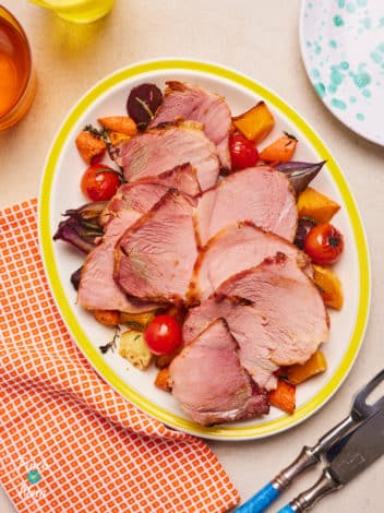 Honey-Glazed Ham pinchofnom.com