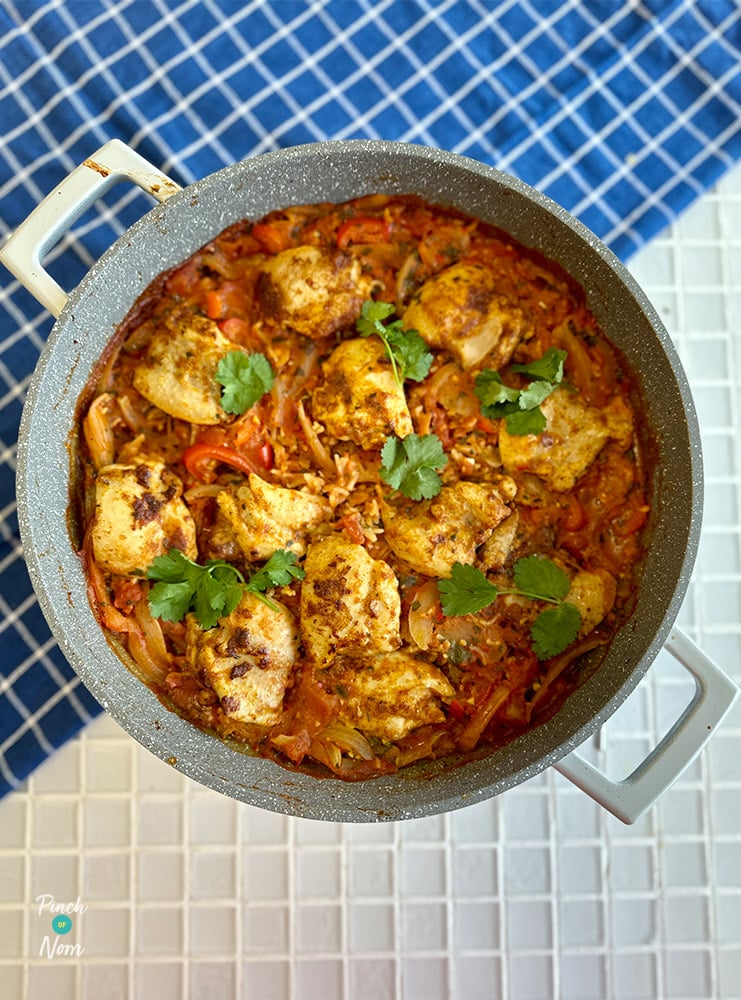 One-Pot Chicken Tikka and Rice - Pinch of Nom Slimming Recipes