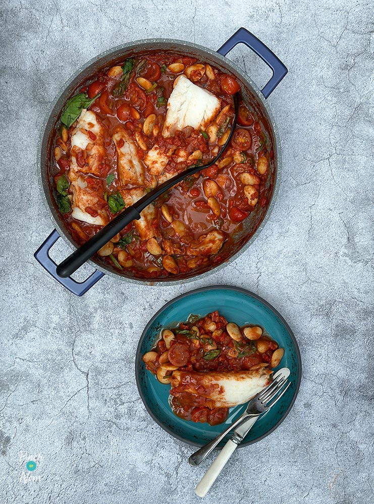 Spicy Cod One Pot - Pinch of Nom Slimming Recipes