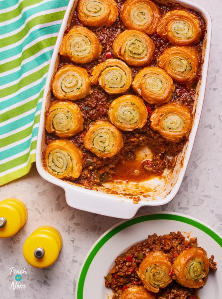 A photograph of a serving of Pinch of Nom’s slimming-friendly Bolognese and Garlic Swirl Pie recipe