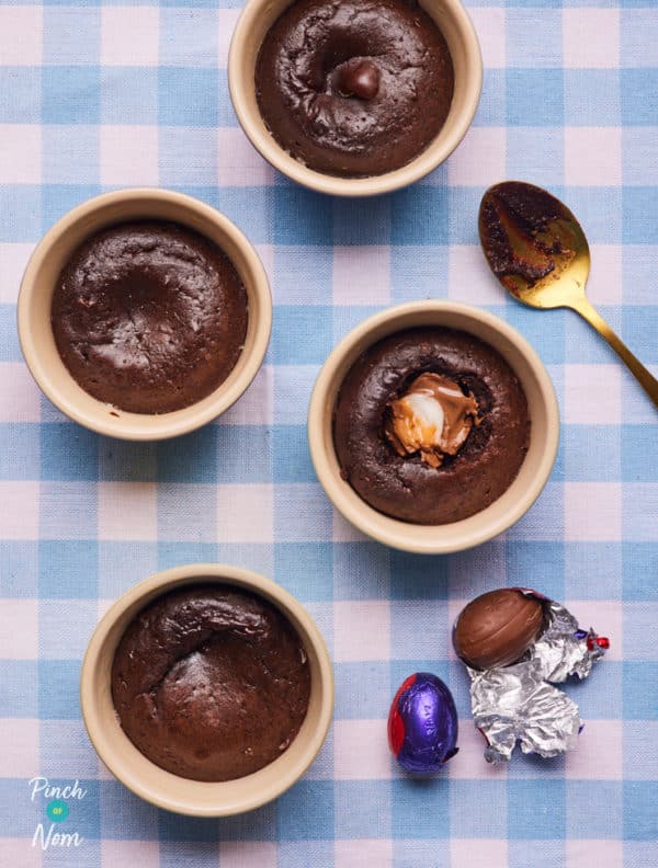 Creme Egg Lava Cakes pinchofnom.com