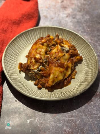 Slow Cooker Beef and Mushroom Cannelloni pinchofnom.com