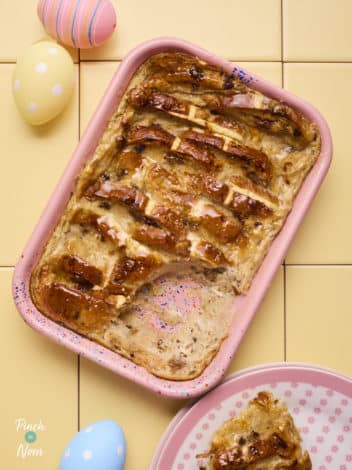 Hot Cross Bun Bread Pudding pinchofnom.com